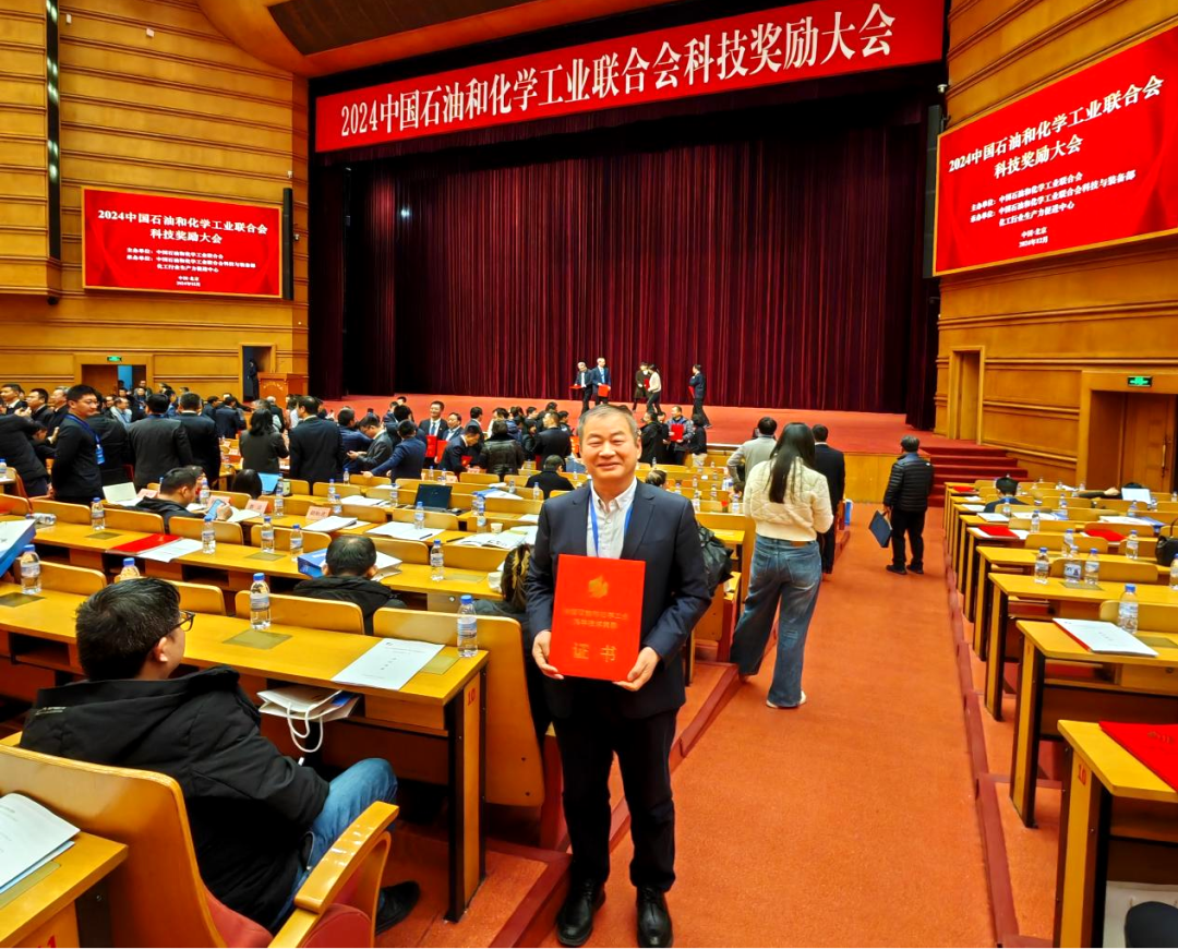 倍荣耀 | 恭贺z6com·尊龙凯时及张建飞总经理，，请接收双倍喜悦！！ 